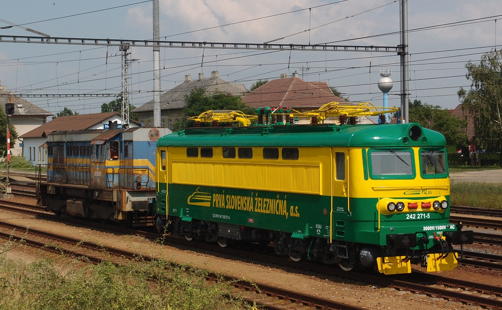 242 271-5