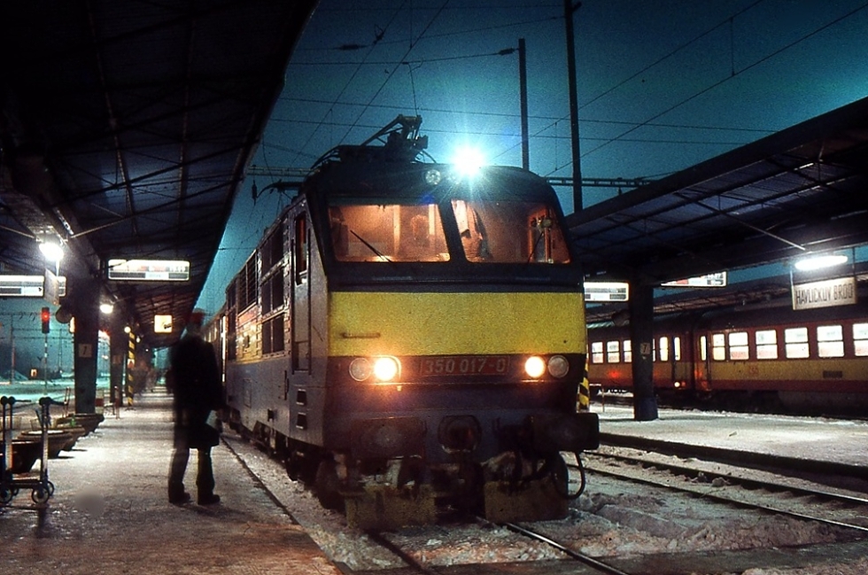 350 017-0