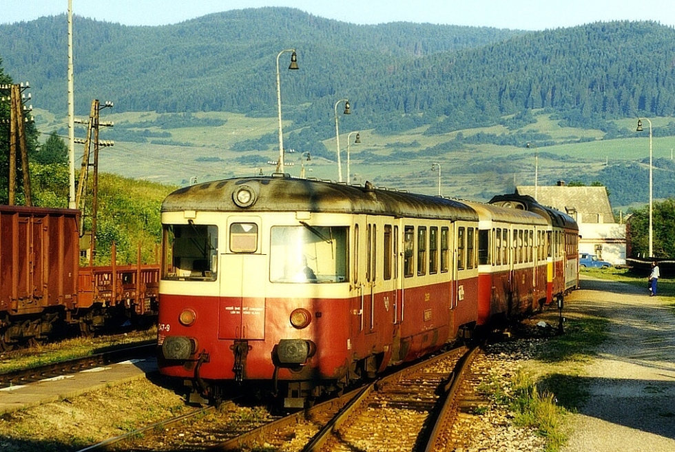 820 047-9