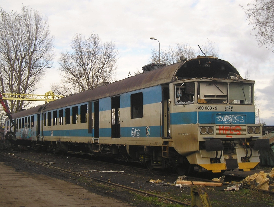 460 083-9