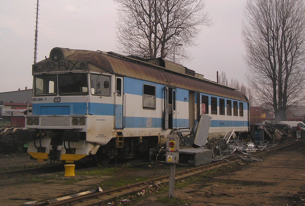 460 084-7