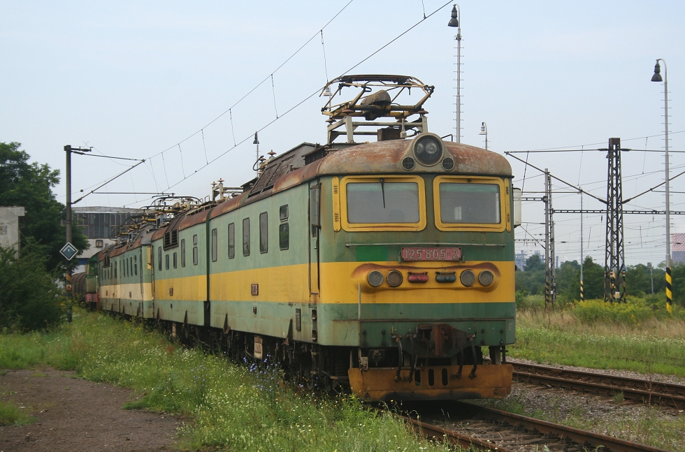 125 805-2