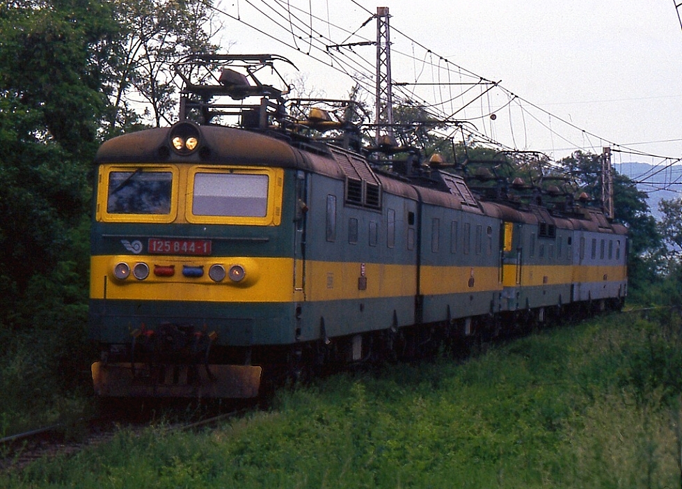 125 844-1