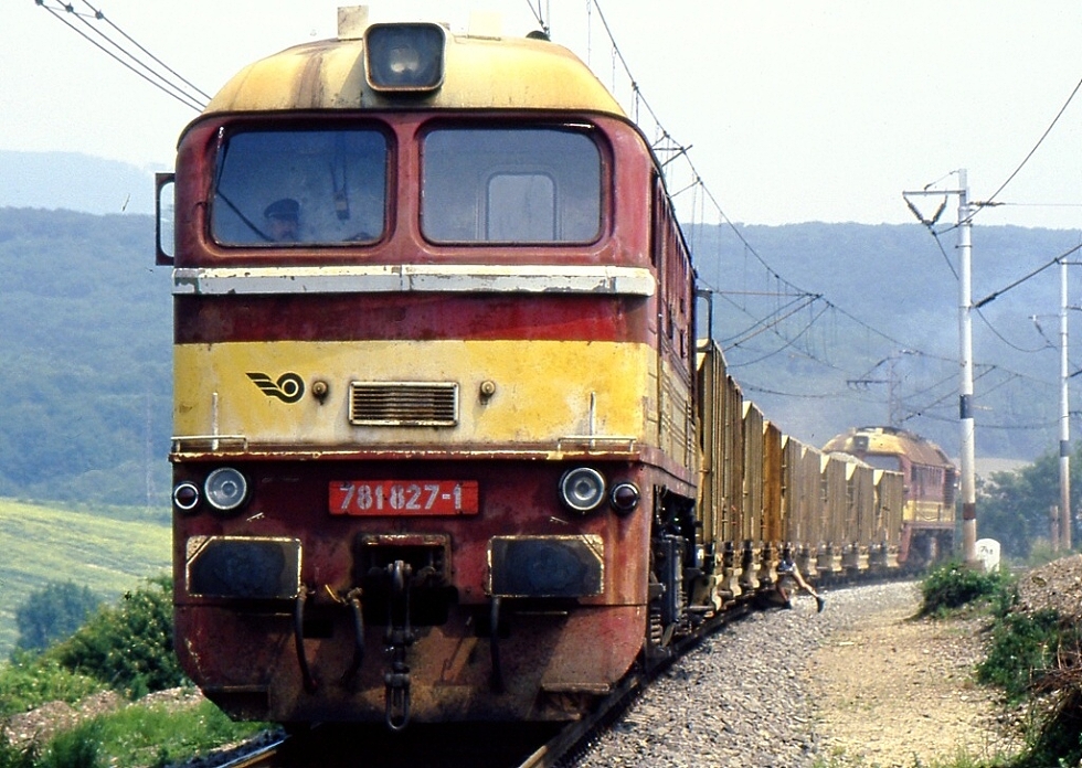 781 827-1