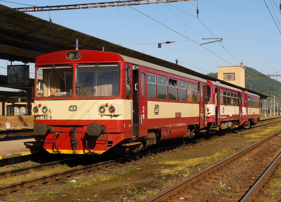 810 152-9