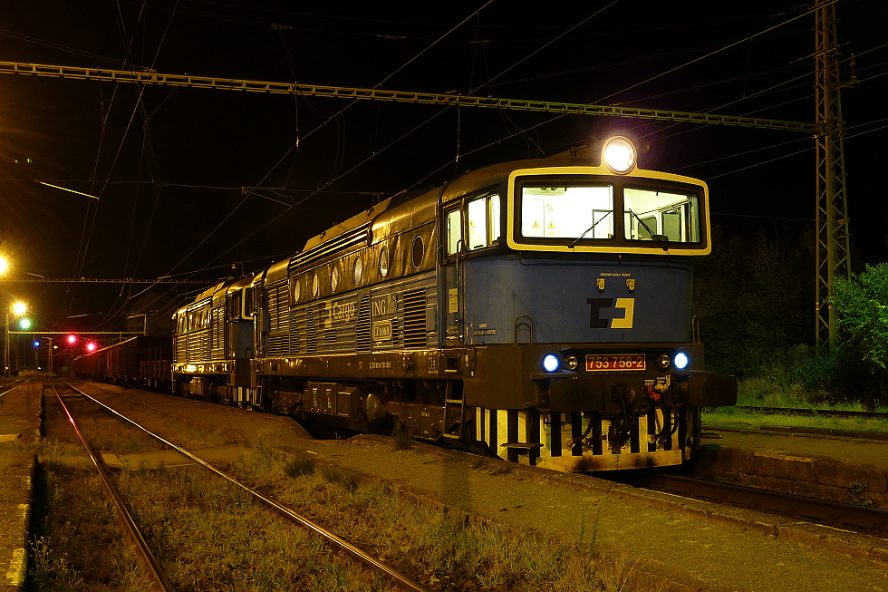 753 758-2