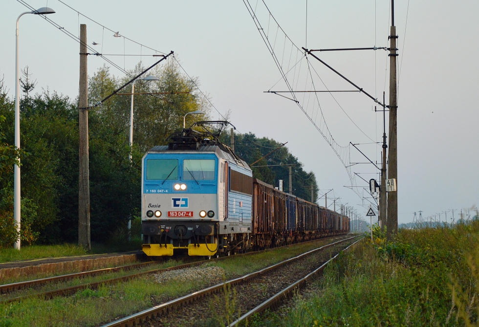 163 047-4