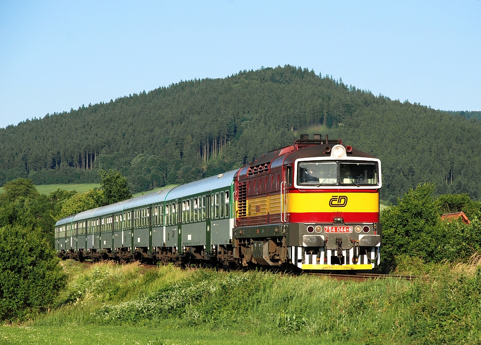 754 044-6
