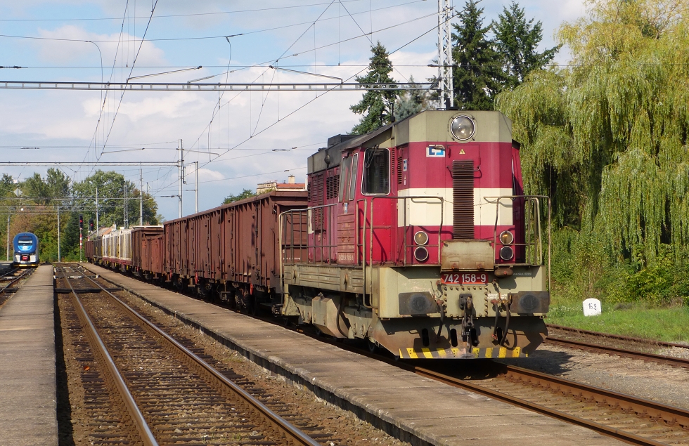 742 158-9