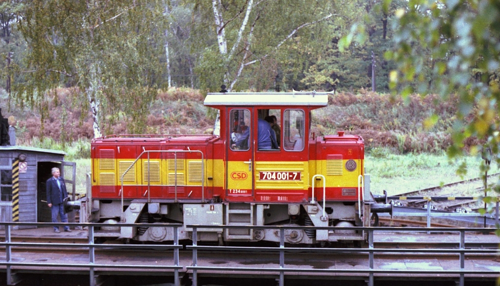 704 001-7