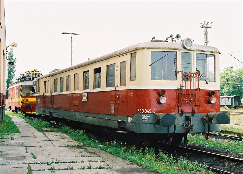 830 049-3