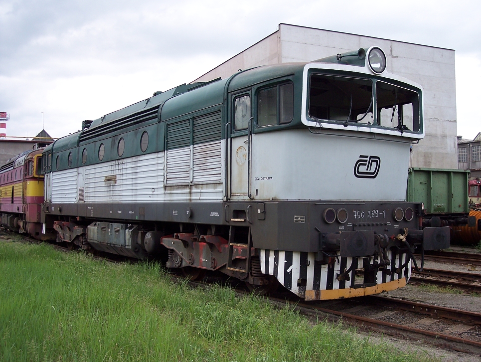 750 289-1