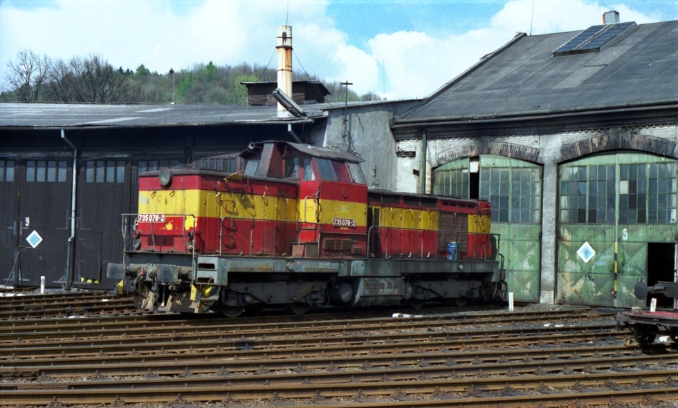 735 076-2