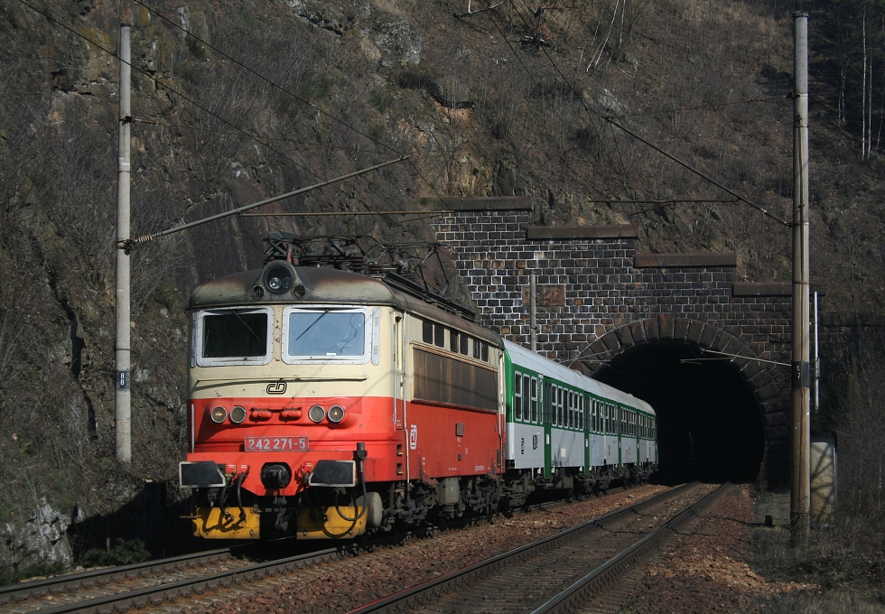 242 271-5