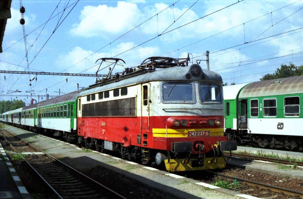 242 237-6