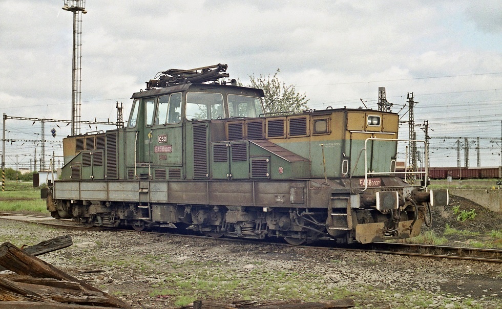 E458.0037