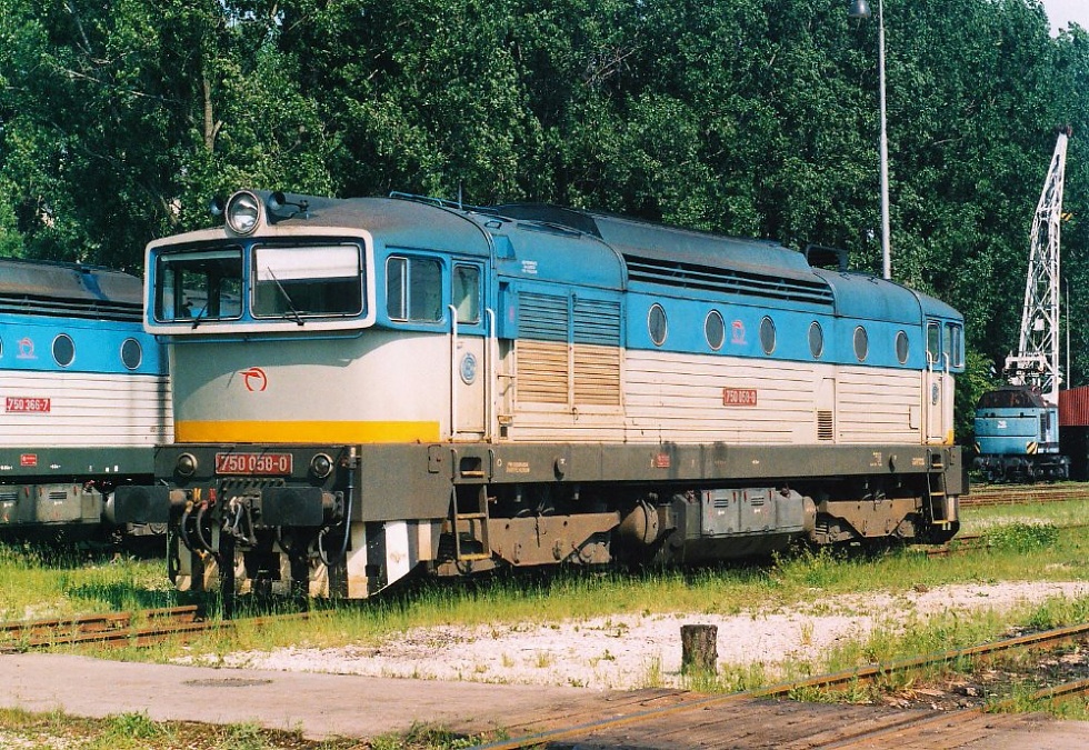 750 058-0