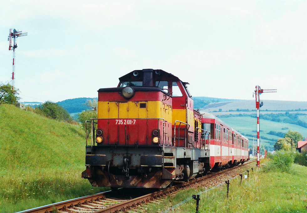 735 248-7