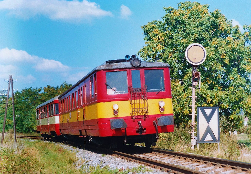 831 058-3