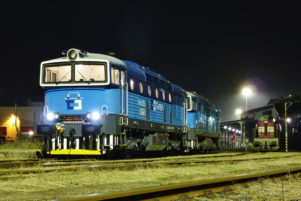 753 779-8