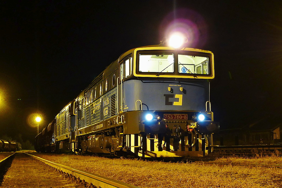 753 760-8