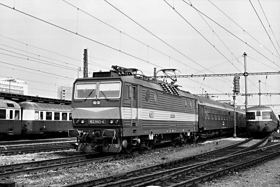 162 043-4