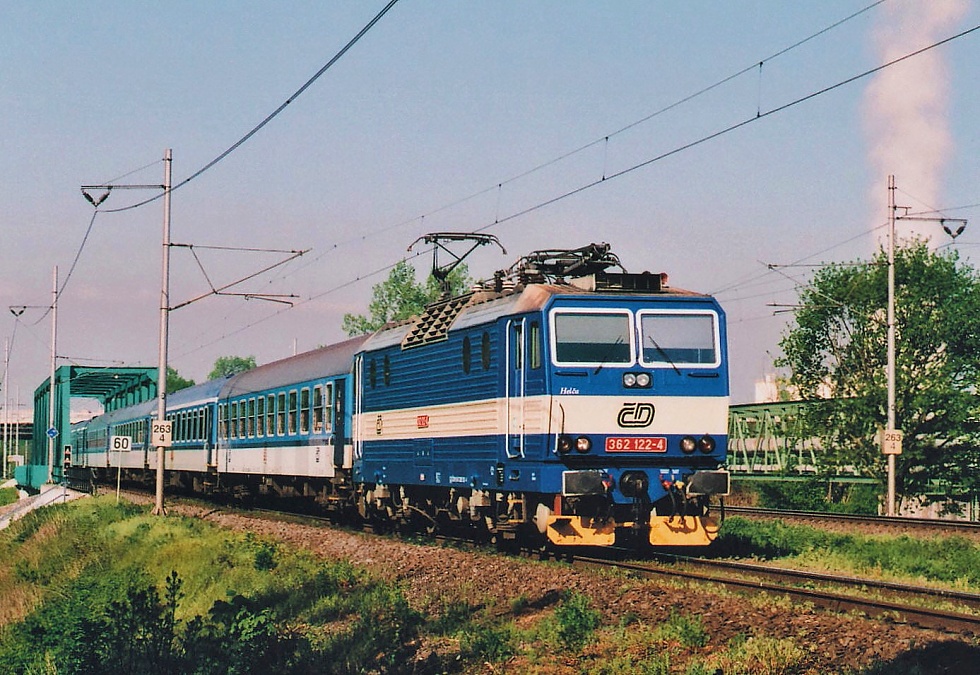362 122-4