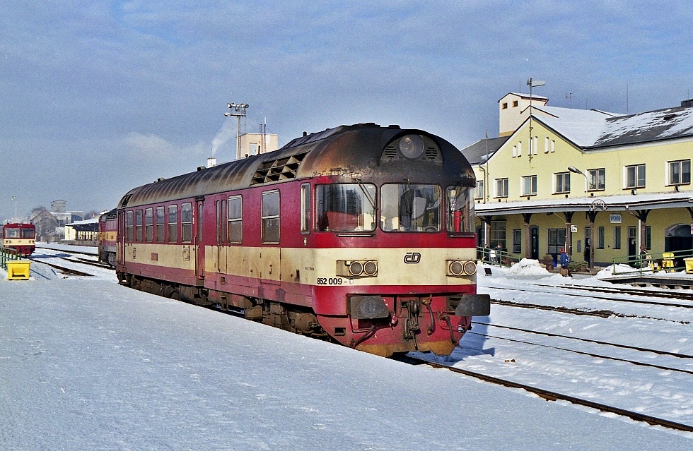 852 009-0