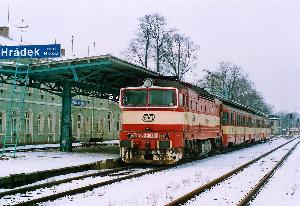 753 263-3