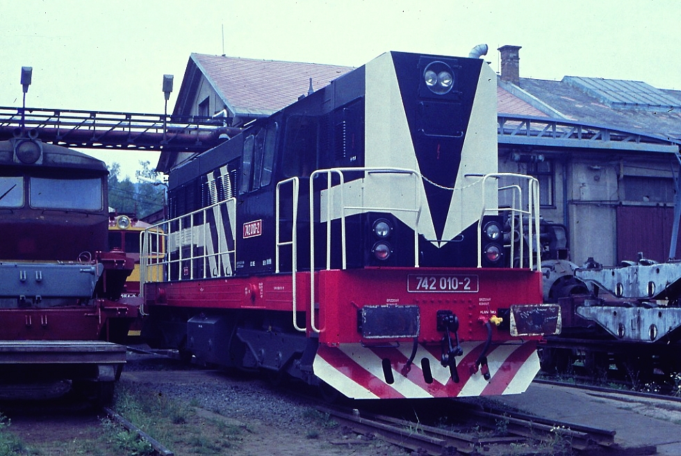 742 010-2