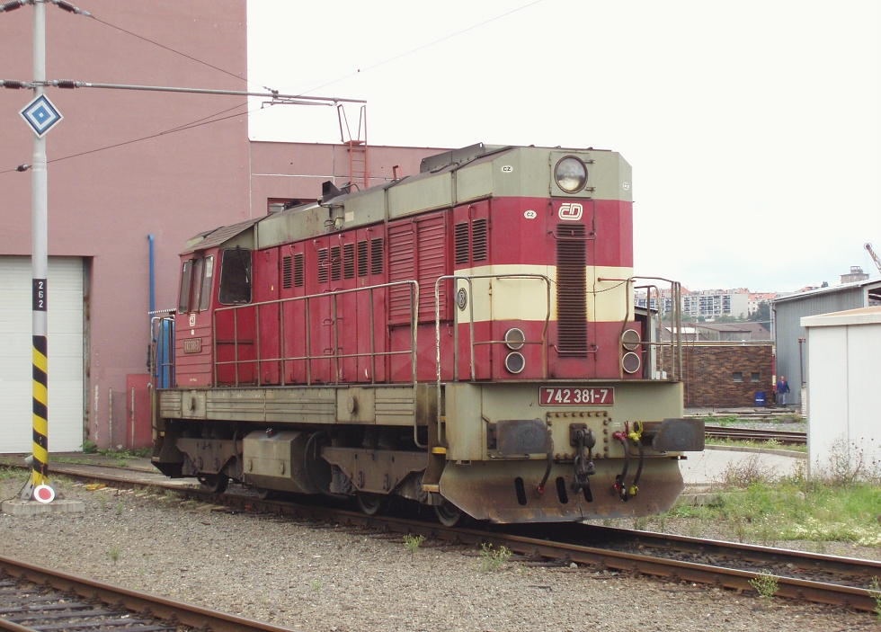 742 381-7