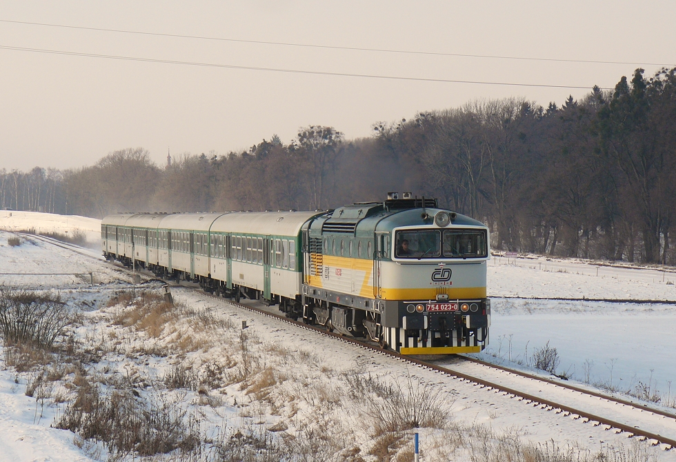 754 023-0