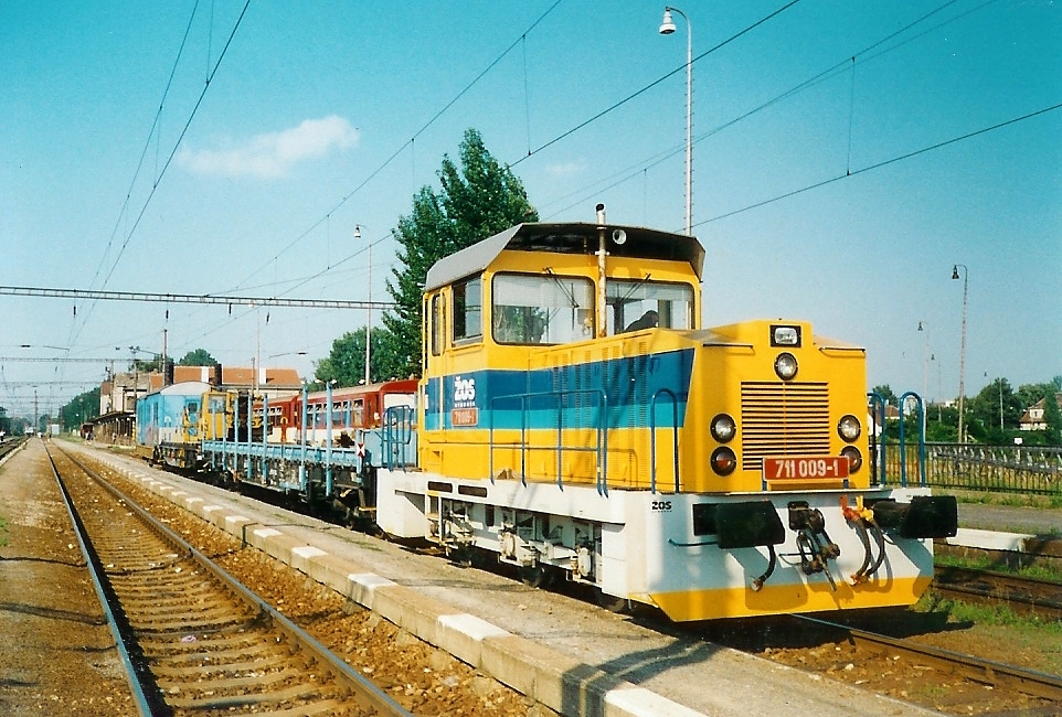 711 009-1