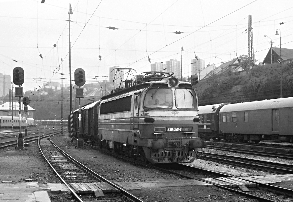 230 059-8