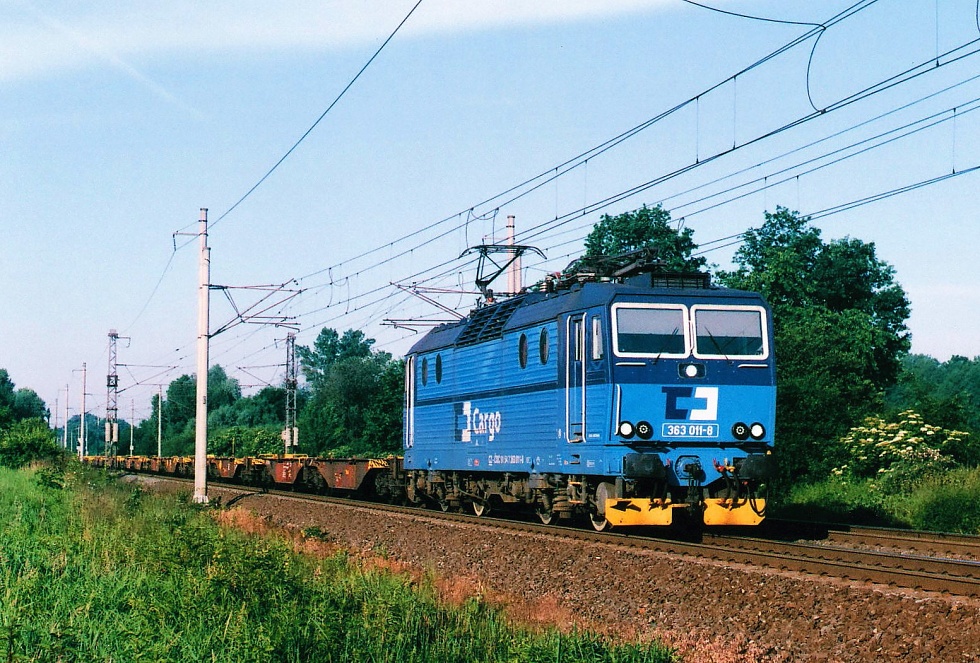 363 011-8