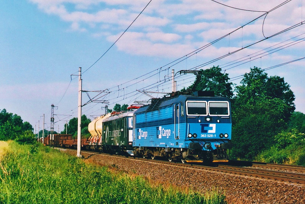 363 528-1