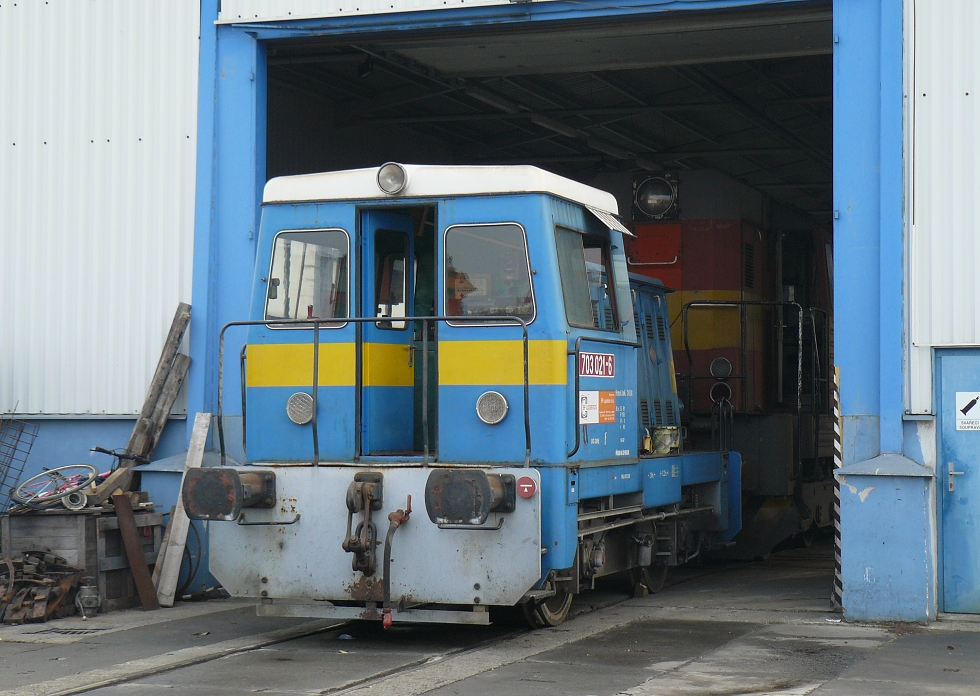 703 021-6