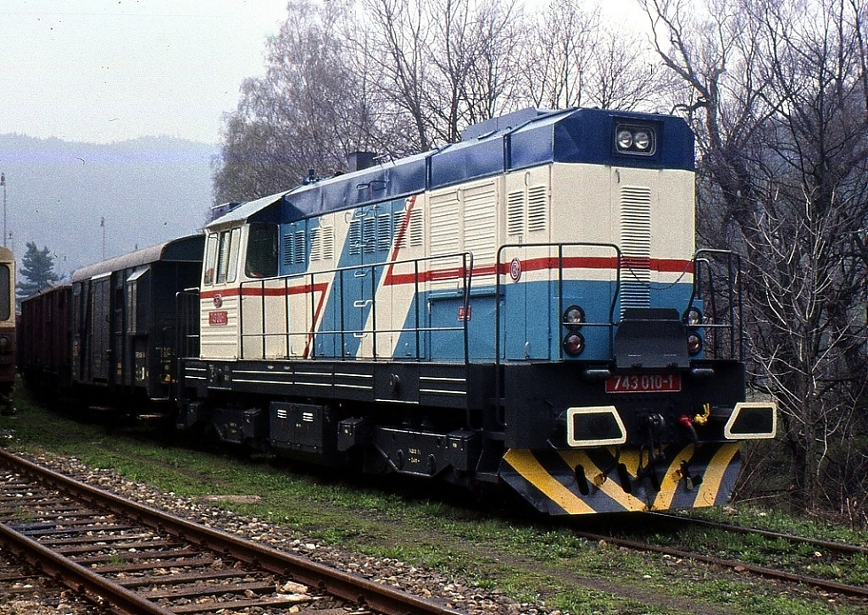 743 010-1