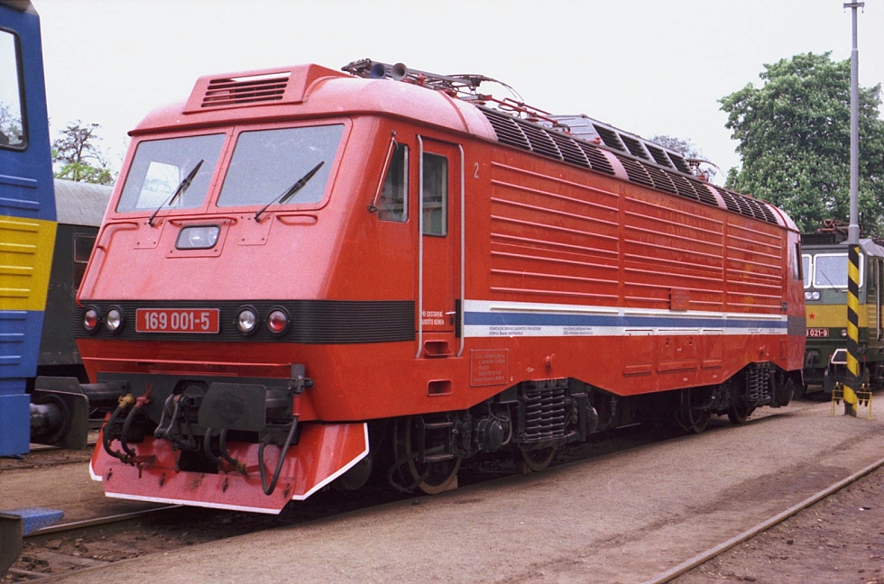 169 001-5