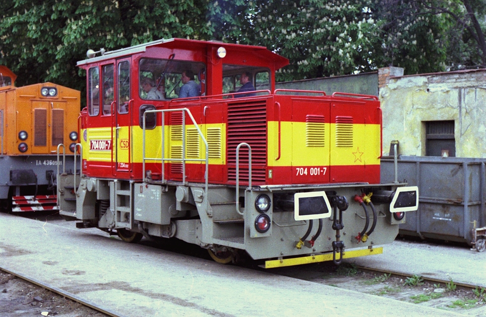 704 001-7
