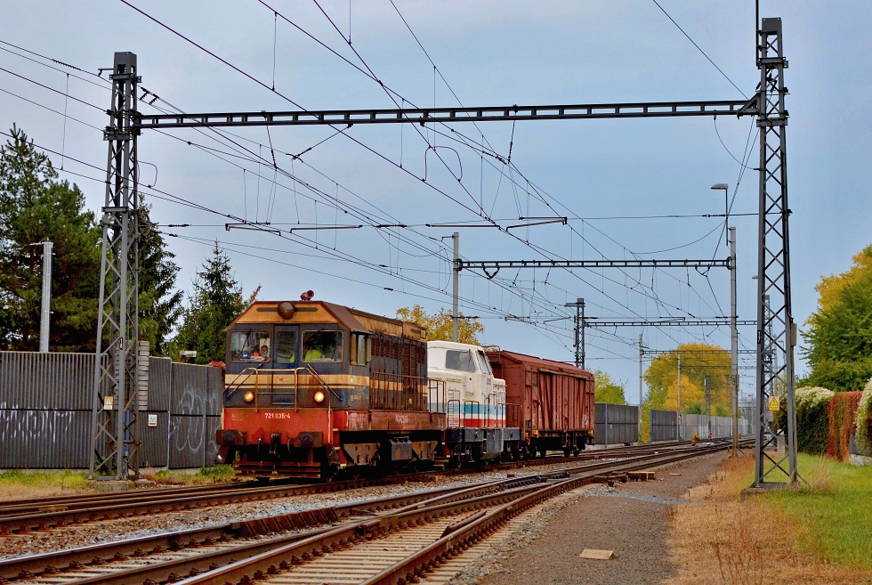 721 035-4