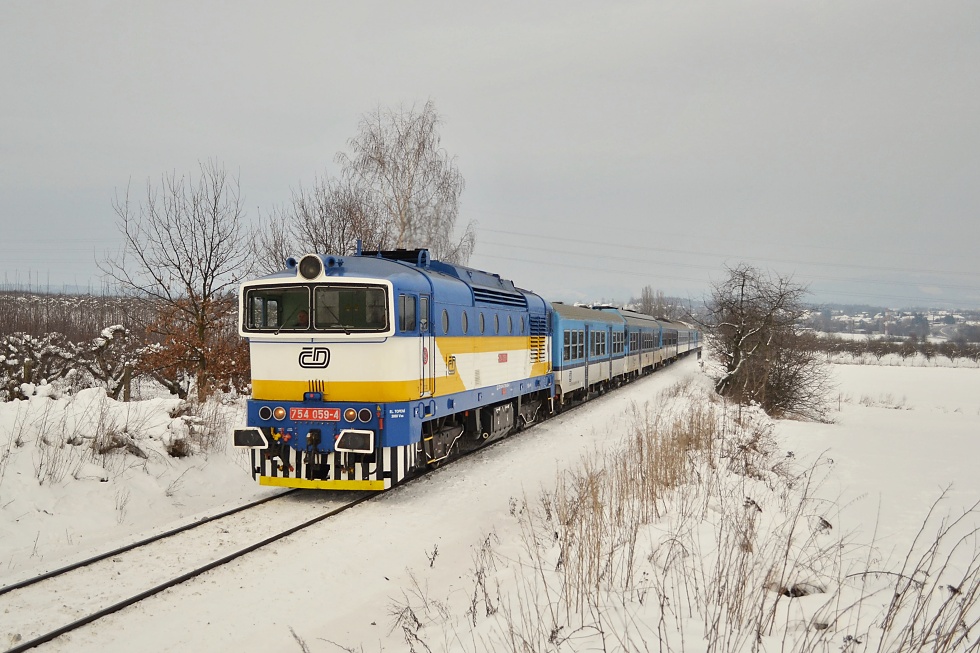 754 059-4