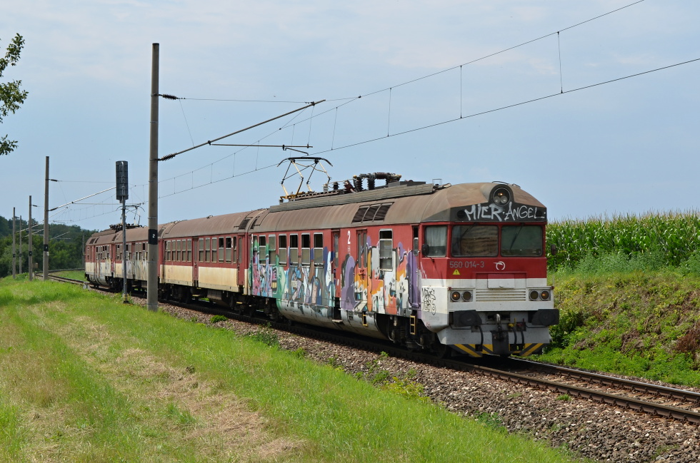 560 014-3
