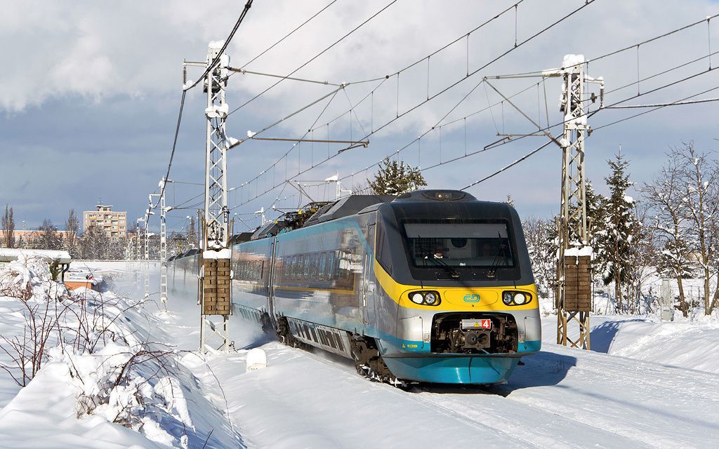 680 004