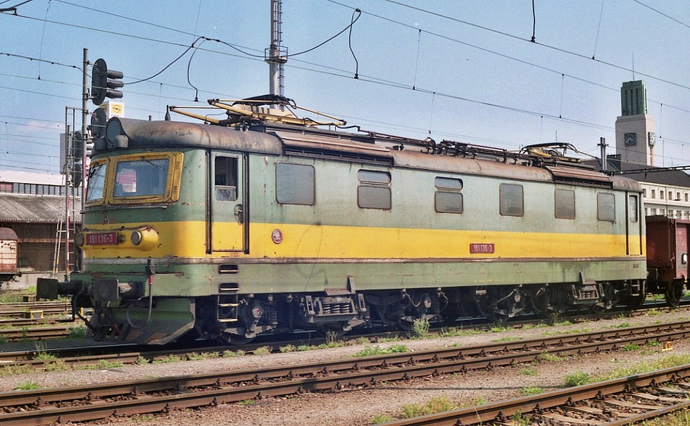181 136-3