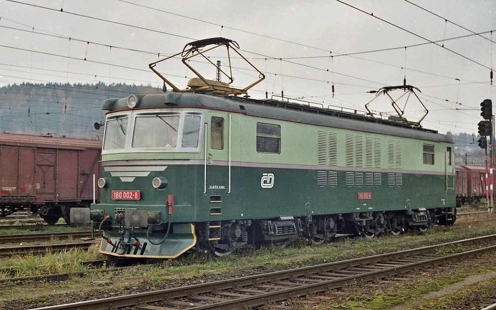 180 002-8