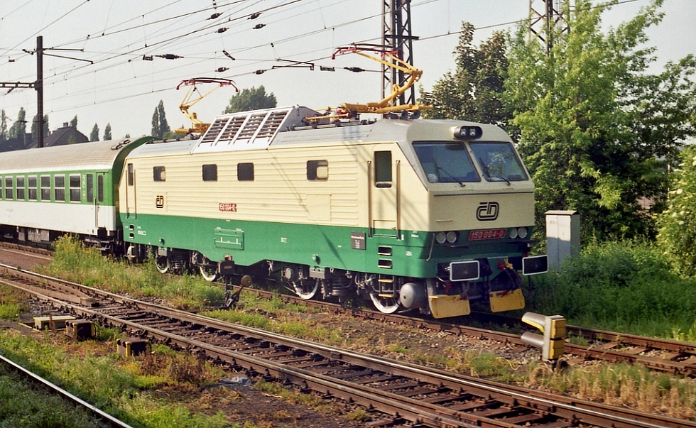150 004-0