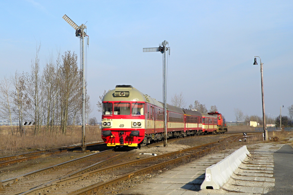 854 006-4