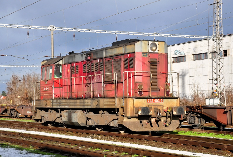 742 403-9