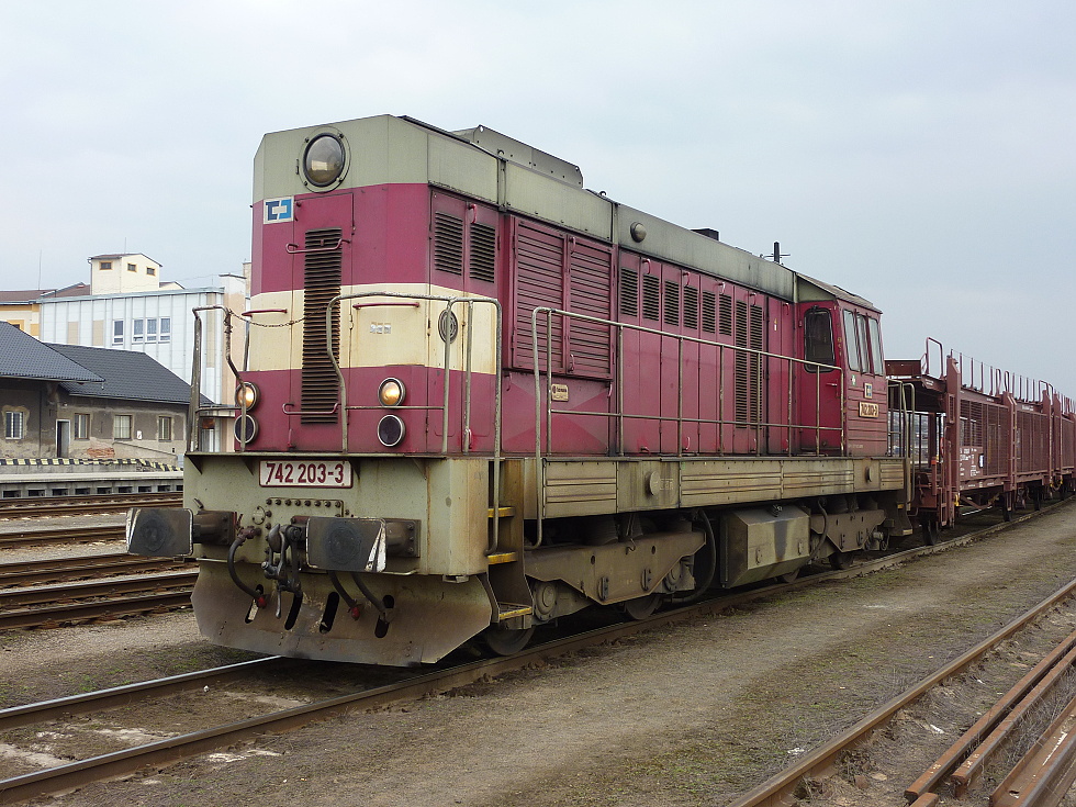 742 203-3